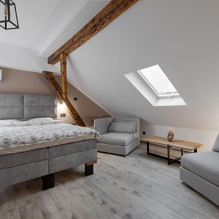 Apartman Downtown Dl Zagreb Buitenkant foto