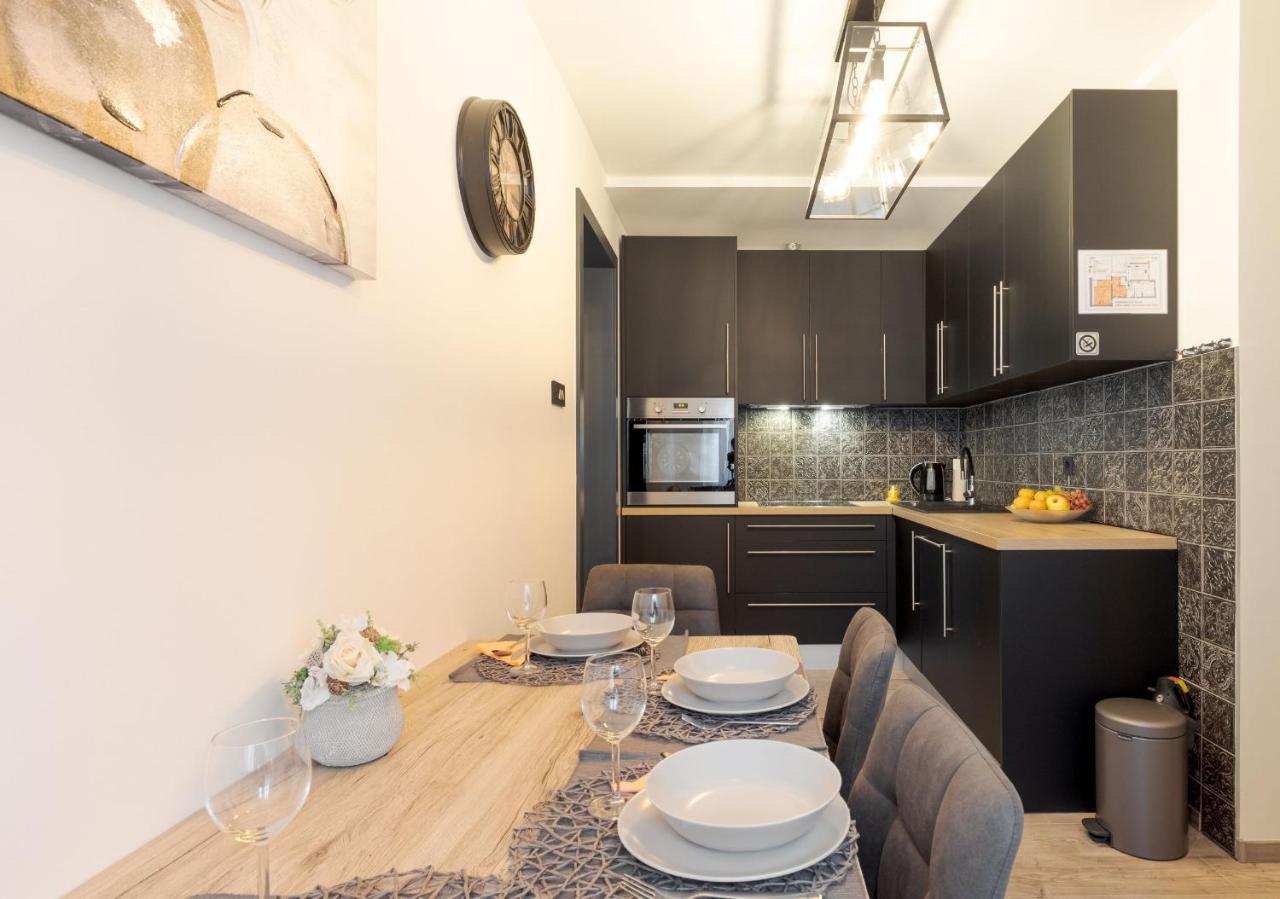Apartman Downtown Dl Zagreb Buitenkant foto
