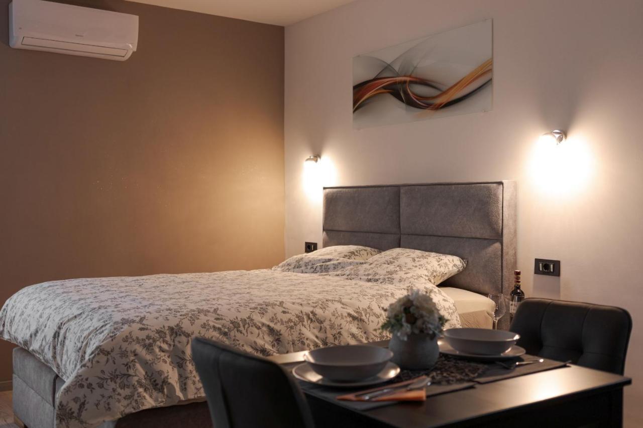 Apartman Downtown Dl Zagreb Buitenkant foto