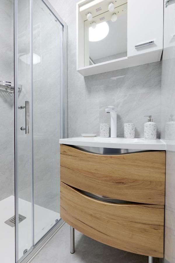Apartman Downtown Dl Zagreb Buitenkant foto