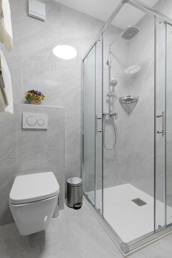 Apartman Downtown Dl Zagreb Buitenkant foto