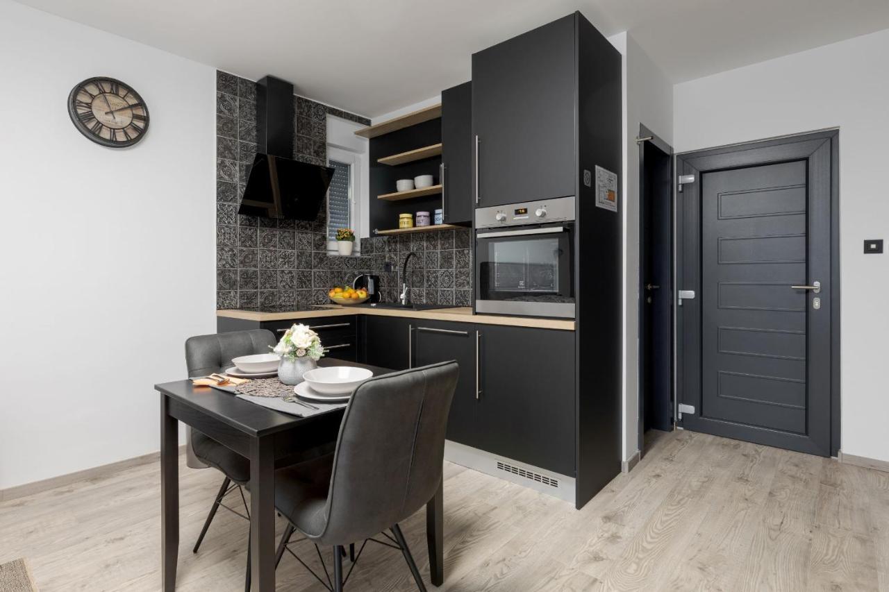 Apartman Downtown Dl Zagreb Buitenkant foto