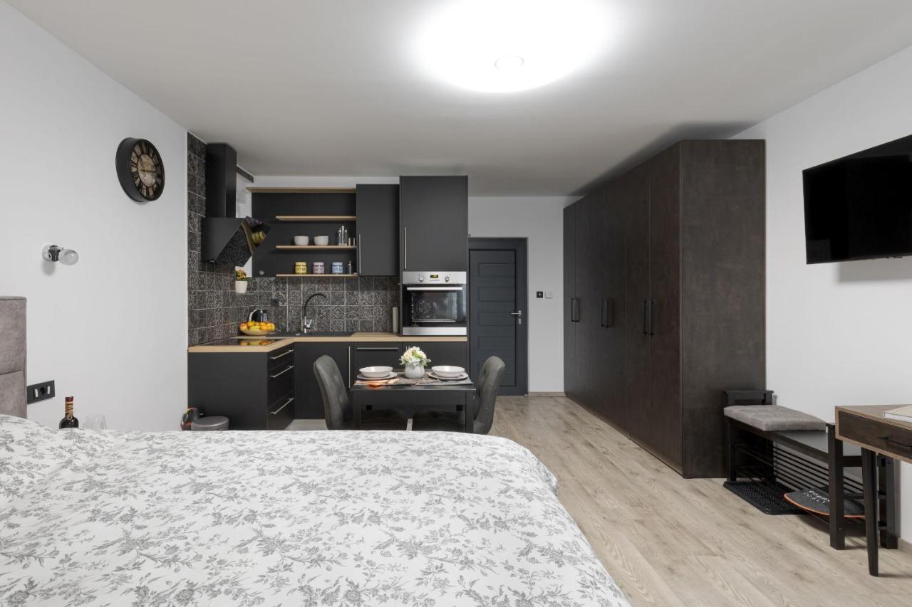 Apartman Downtown Dl Zagreb Buitenkant foto